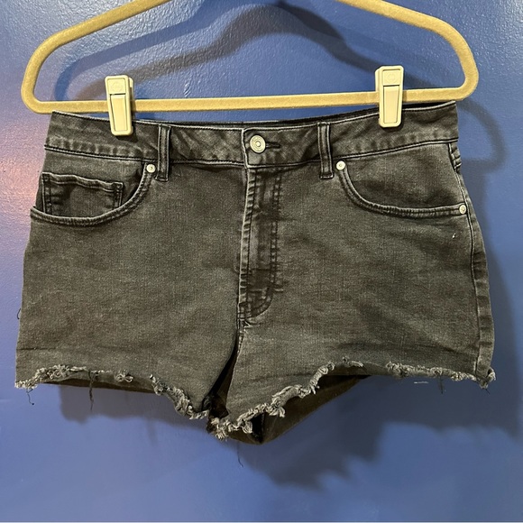 Rewash High Rise Black Denim Jean Shorts 13/31 - Picture 3 of 6
